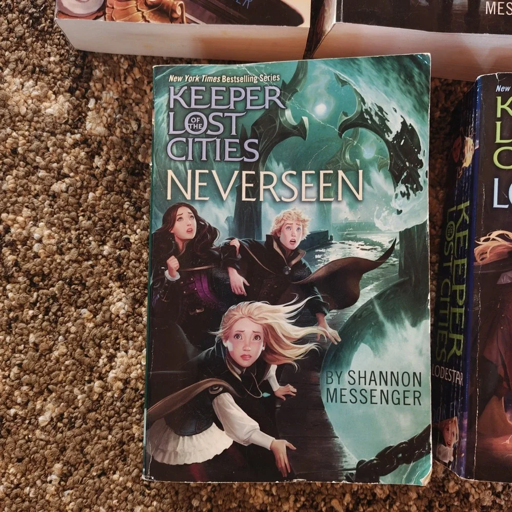 Keeper of the Lost Cities Collection Books 1-5 9781442445949 Used Good‎